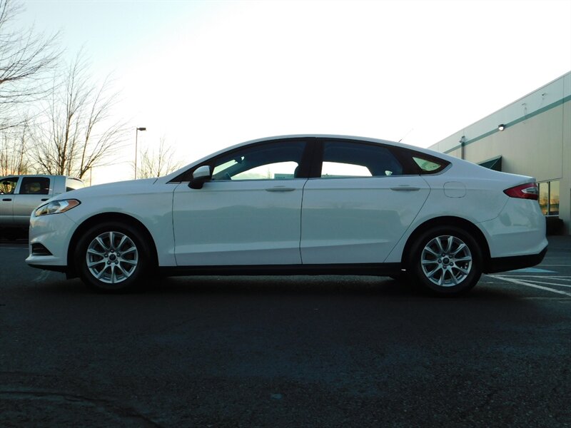 2016 Ford Fusion S / 1-OWNER / Backup Camera / NEW TIRES   - Photo 3 - Portland, OR 97217