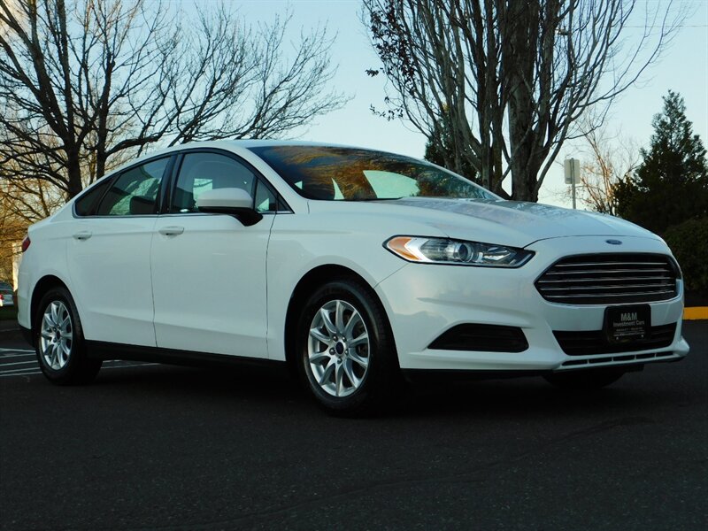 2016 Ford Fusion S / 1-OWNER / Backup Camera / NEW TIRES   - Photo 2 - Portland, OR 97217