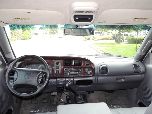 1998 Dodge Ram 3500 Laramie SLT/4X4/5.9L DIESEL/MANUAL/79k mile/DUALLY   - Photo 25 - Portland, OR 97217