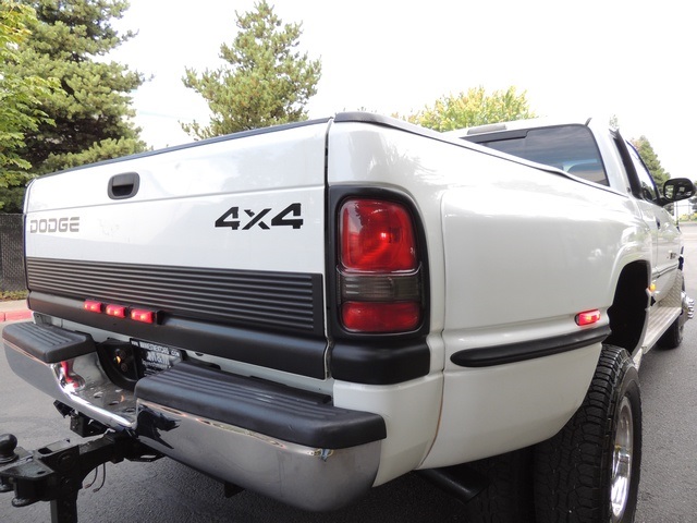 1998 Dodge Ram 3500 Laramie SLT/4X4/5.9L DIESEL/MANUAL/79k mile/DUALLY   - Photo 36 - Portland, OR 97217