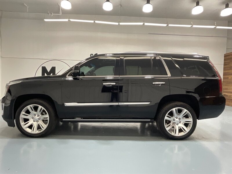 2019 Cadillac Escalade Premium Luxury 4WD / 6.2L V8 / 1-OWNER / LOADED  / ZERO RUST / Heated & Cooled Leather Seats / Heads up Display - Photo 3 - Gladstone, OR 97027