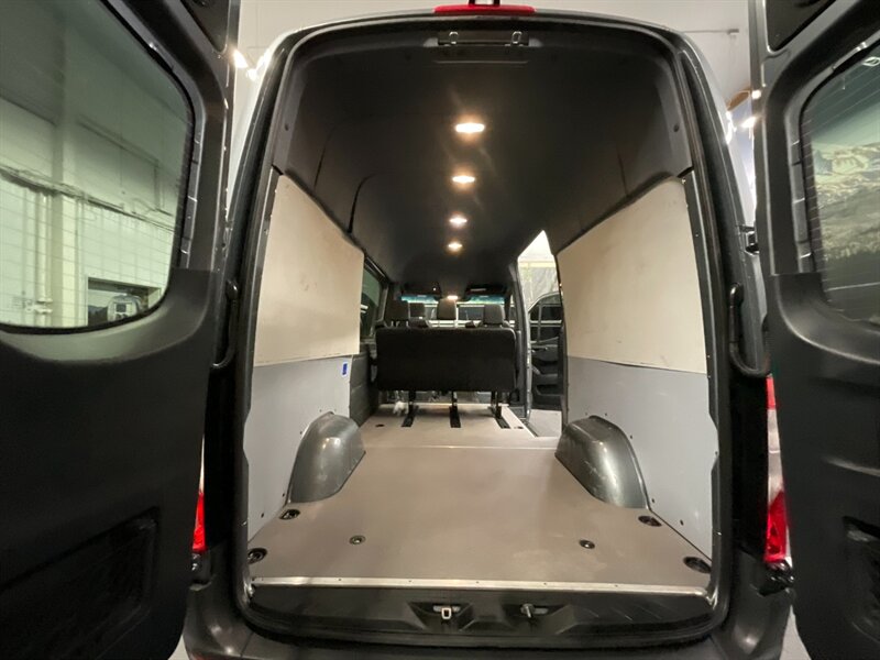 2019 Mercedes-Benz Sprinter Crew 2500 CARGO VAN / 3.0L DIESEL / HIGHROOF  Sprinter Crew Cargo Van / 3.0L V6 DIESEL / 144 " WB HIGHROOF / 34,000 MILES - Photo 10 - Gladstone, OR 97027