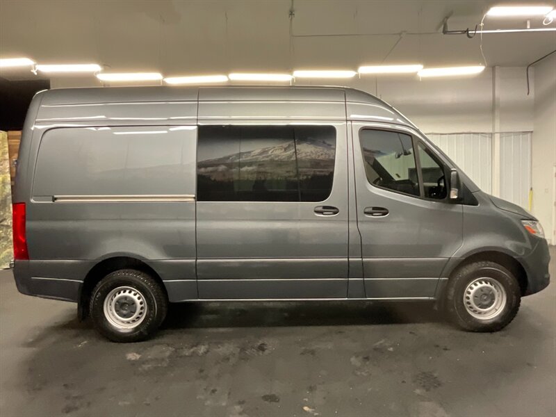 2019 Mercedes-Benz Sprinter Crew 2500 CARGO VAN / 3.0L DIESEL / HIGHROOF  Sprinter Crew Cargo Van / 3.0L V6 DIESEL / 144 " WB HIGHROOF / 34,000 MILES - Photo 4 - Gladstone, OR 97027