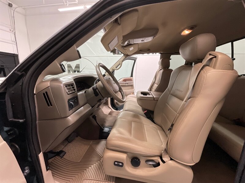 2002 Ford F-350 Lariat 4x4 7.3L DIESEL /81K MILES /DUALLY  / ZERO RUST / Leather Seats / Banks Exhaust - Photo 13 - Gladstone, OR 97027