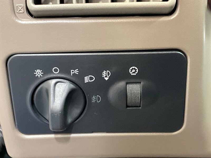 2002 Ford F-350 Lariat 4x4 7.3L DIESEL /81K MILES /DUALLY  / ZERO RUST / Leather Seats / Banks Exhaust - Photo 45 - Gladstone, OR 97027