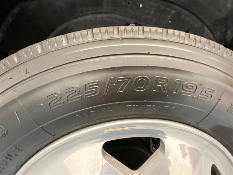 2002 Ford F-350 Lariat 4x4 7.3L DIESEL /81K MILES /DUALLY  / ZERO RUST / Leather Seats / Banks Exhaust - Photo 50 - Gladstone, OR 97027