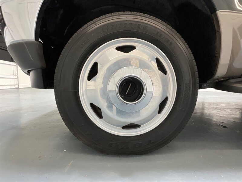 2002 Ford F-350 Lariat 4x4 7.3L DIESEL /81K MILES /DUALLY  / ZERO RUST / Leather Seats / Banks Exhaust - Photo 22 - Gladstone, OR 97027