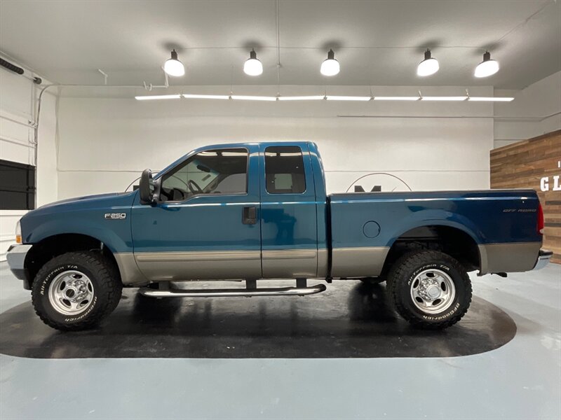 2002 Ford F-250 Lariat Super Duty 4X4 / 7.3L DIESEL / LOCAL OREGON  / NO RUST / LEATHER SEATS - Photo 3 - Gladstone, OR 97027