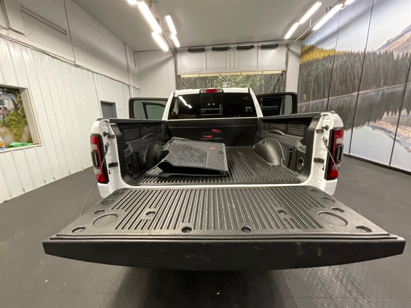 2019 RAM 1500 Rebel Crew Cab 4X4 / 5.7L V8 HEMI / 40,000 MILES   - Photo 22 - Gladstone, OR 97027