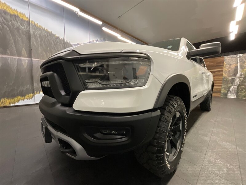 2019 RAM 1500 Rebel Crew Cab 4X4 / 5.7L V8 HEMI / 40,000 MILES   - Photo 9 - Gladstone, OR 97027