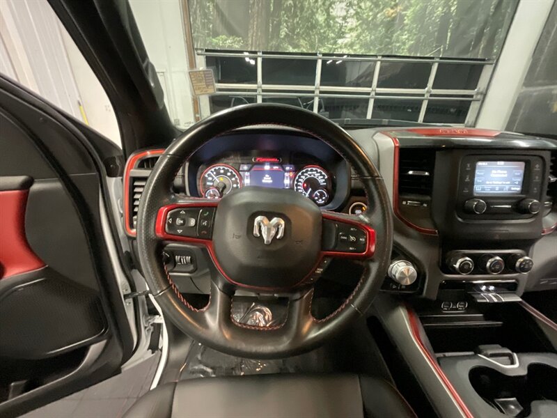 2019 RAM 1500 Rebel Crew Cab 4X4 / 5.7L V8 HEMI / 40,000 MILES   - Photo 34 - Gladstone, OR 97027