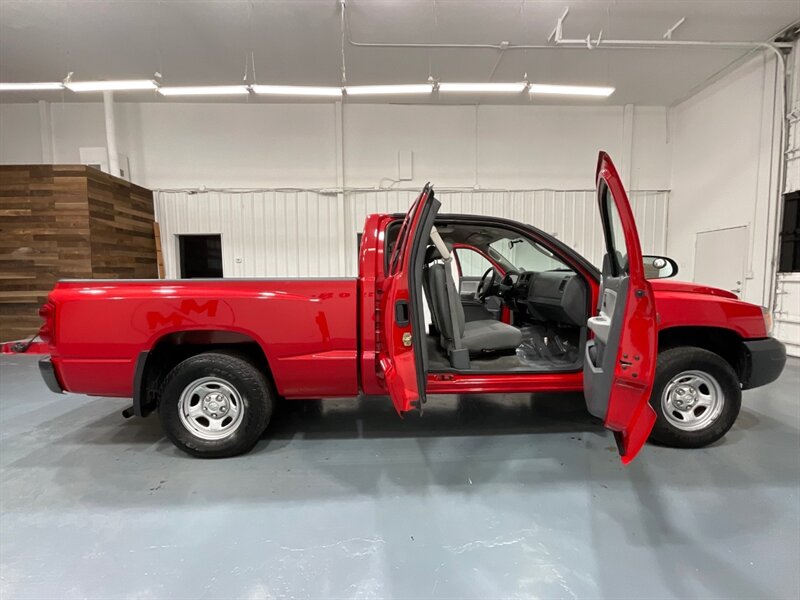 2007 Dodge Dakota ST Club Cab 4dr / 3.7L V6 / Heated Seats / LOCAL  / ZERO RUST - Photo 6 - Gladstone, OR 97027