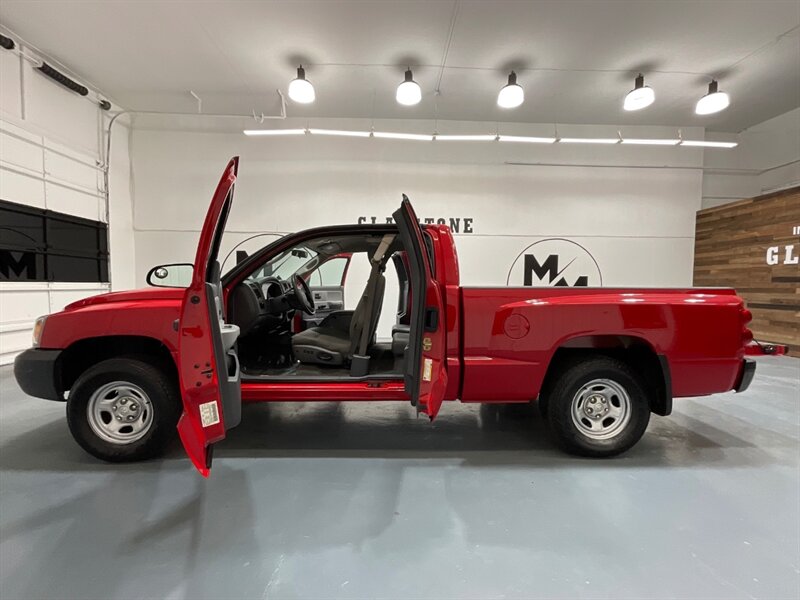 2007 Dodge Dakota ST Club Cab 4dr / 3.7L V6 / Heated Seats / LOCAL  / ZERO RUST - Photo 5 - Gladstone, OR 97027