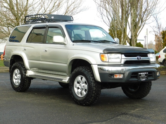 2001 Toyota 4Runner SR5 4X4 / V6 3.4L / LEATHER/ DIFF LOCK / LIFTED