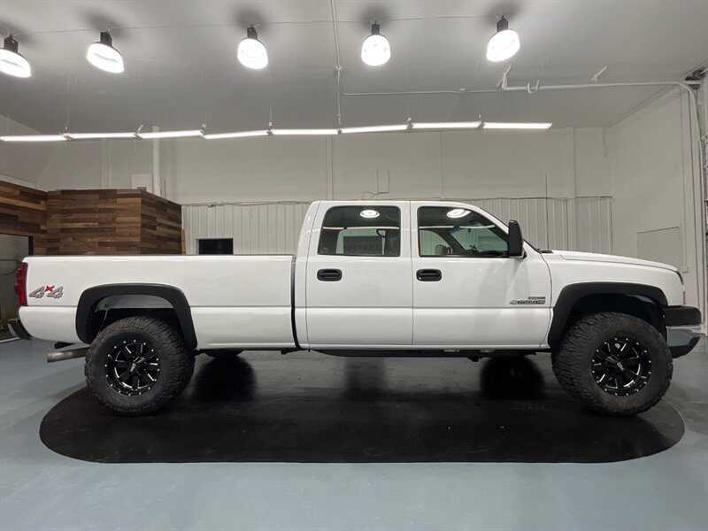 2006 Chevrolet Silverado 2500 LS Crew Cab 4X4 / 6.6L DIESEL / LBZ MOTOR  / LIFTED w. NEW WHEELS & TIRES - Photo 4 - Gladstone, OR 97027