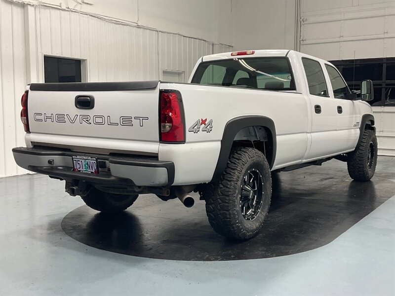 2006 Chevrolet Silverado 2500 LS Crew Cab 4X4 / 6.6L DIESEL / LBZ MOTOR  / LIFTED w. NEW WHEELS & TIRES - Photo 8 - Gladstone, OR 97027