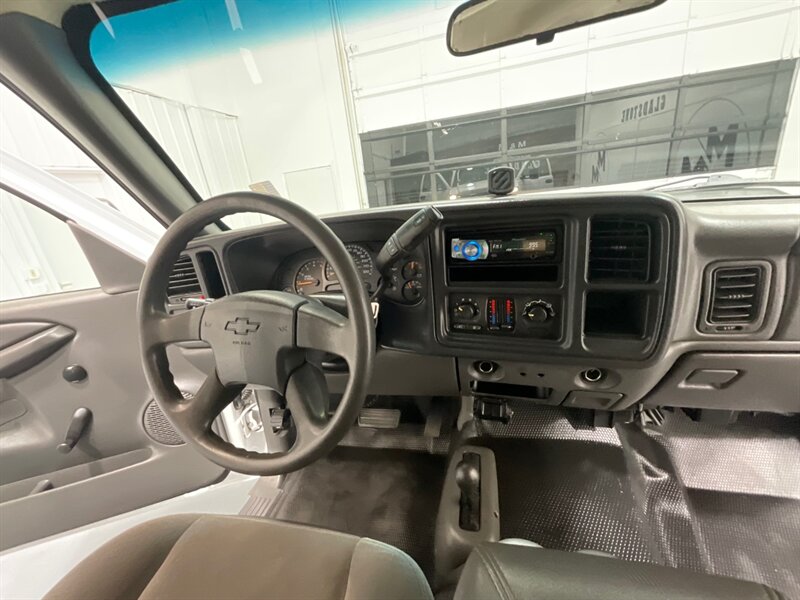 2006 Chevrolet Silverado 2500 LS Crew Cab 4X4 / 6.6L DIESEL / LBZ MOTOR  / LIFTED w. NEW WHEELS & TIRES - Photo 21 - Gladstone, OR 97027