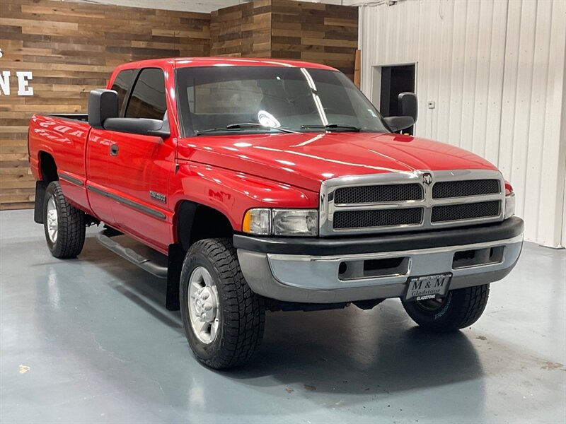 1999 Dodge Ram 2500 Laramie SLT 4X4 5.9L CUMMINS DIESEL / ZERO RUST / LONG BED / ZERO RUST - Photo 2 - Gladstone, OR 97027