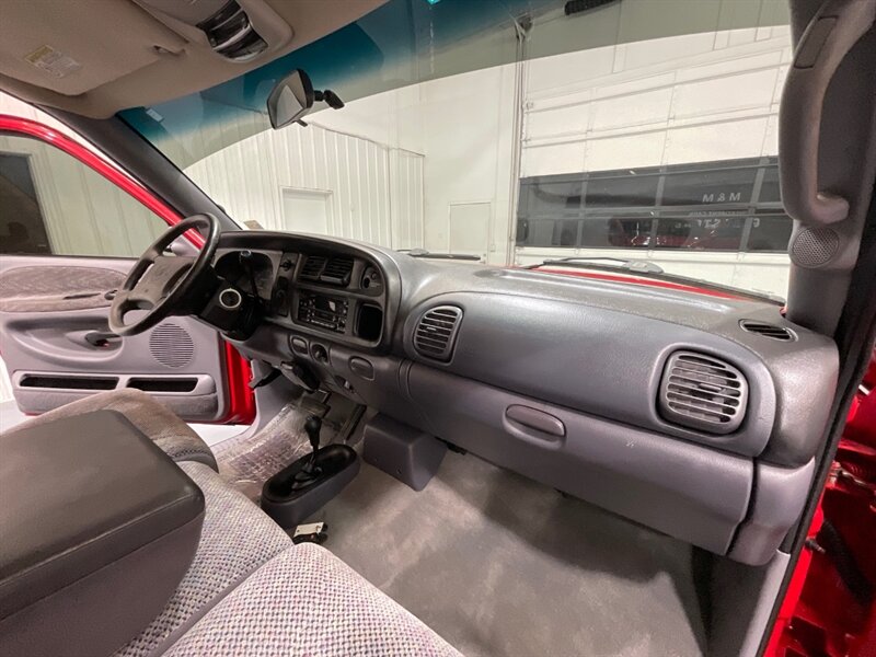 1999 Dodge Ram 2500 Laramie SLT 4X4 5.9L CUMMINS DIESEL / ZERO RUST / LONG BED / ZERO RUST - Photo 39 - Gladstone, OR 97027
