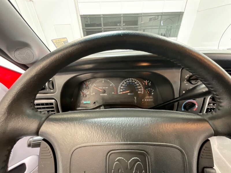 1999 Dodge Ram 2500 Laramie SLT 4X4 5.9L CUMMINS DIESEL / ZERO RUST / LONG BED / ZERO RUST - Photo 42 - Gladstone, OR 97027