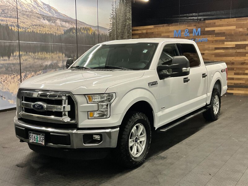 2016 Ford F-150 XLT Crew Cab 4X4 / 2.7L V6 EcoBoost / 1-OWNER   - Photo 25 - Gladstone, OR 97027