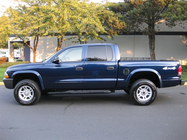 2004 Dodge Dakota Sport/ 4WD/ Crew Cab/ Automatic