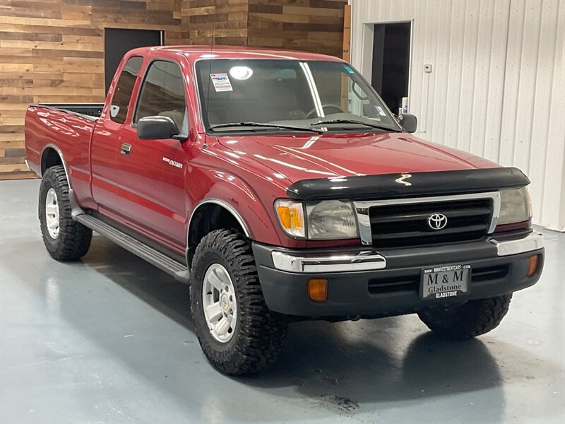 1999 Toyota Tacoma SR5 V6 4X4 / 5-SPEED / FRESH TIMING BELT SERVICE  /NEW CLUTCH / NEW TIRES / ZERO RUST - Photo 45 - Gladstone, OR 97027