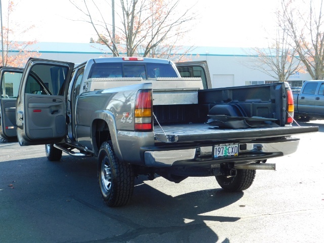 2007 GMC Sierra 3500 SLT / 1 Owner / LBZ / 1-TON / DURAMAX DIESEL 4X4   - Photo 27 - Portland, OR 97217