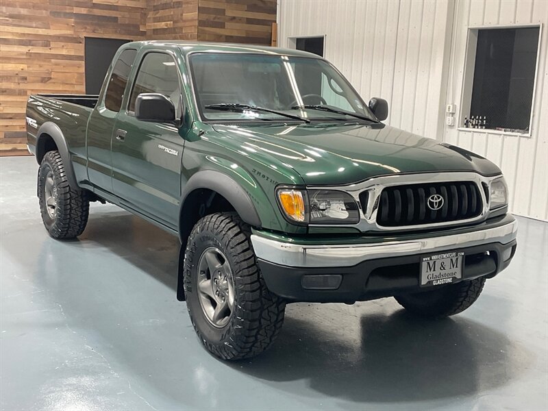 2002 Toyota Tacoma PreRunner V6 3.4L /TRD OFF RD /109K Miles / ZERO RUST / TIMING BELT SERVICE DONE / Has Rear Differential Locks - Photo 2 - Gladstone, OR 97027