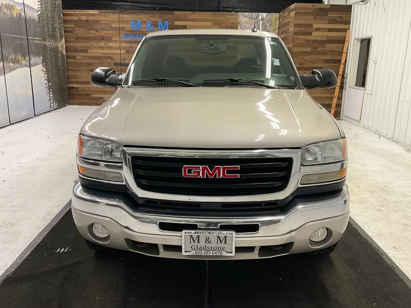 2005 GMC Sierra 3500 SLE 4X4 / 6.6L DIESEL / 1-OWNER / 93,000 MILES  / LONG BED / NEW TIRES - Photo 3 - Gladstone, OR 97027