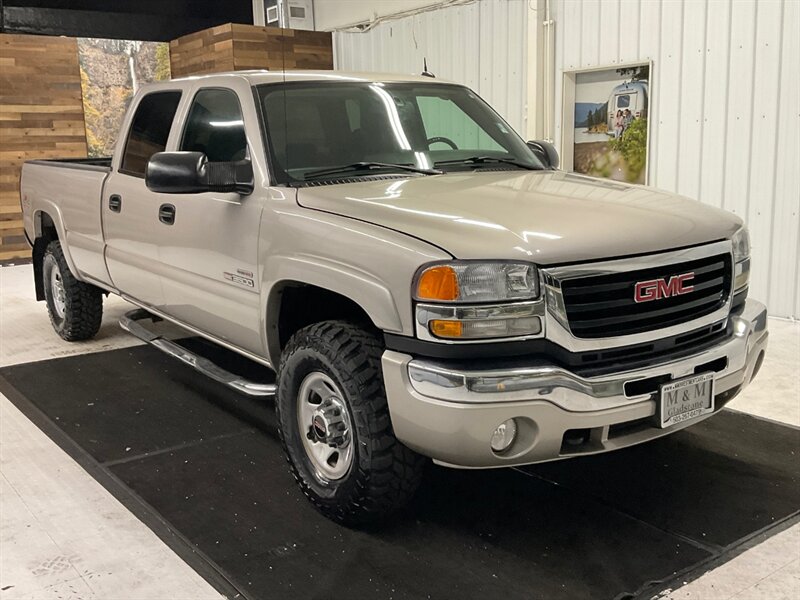 2005 GMC Sierra 3500 SLE 4X4 / 6.6L DIESEL / 1-OWNER / 93,000 MILES  / LONG BED / NEW TIRES - Photo 2 - Gladstone, OR 97027