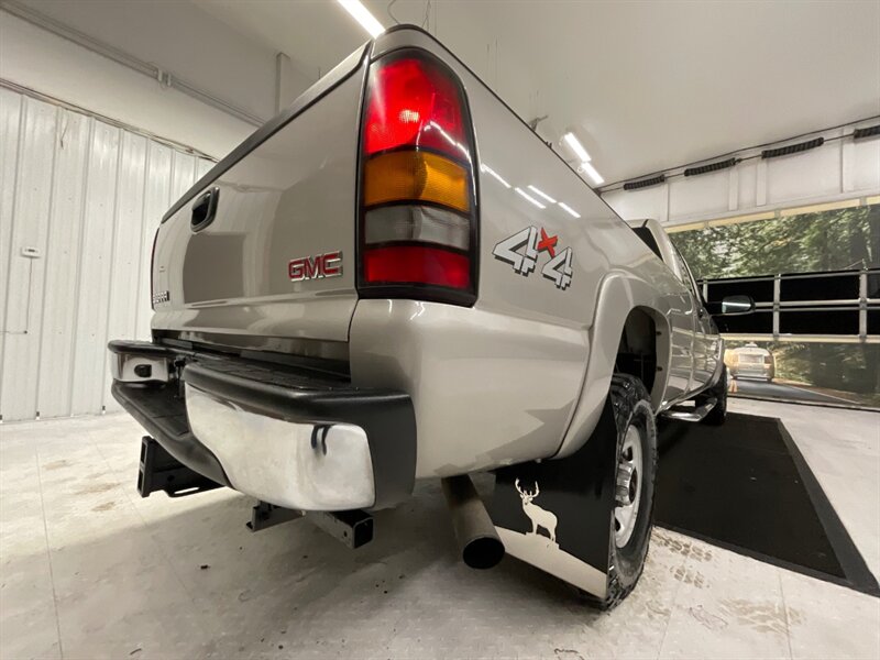 2005 GMC Sierra 3500 SLE 4X4 / 6.6L DIESEL / 1-OWNER / 93,000 MILES  / LONG BED / NEW TIRES - Photo 10 - Gladstone, OR 97027