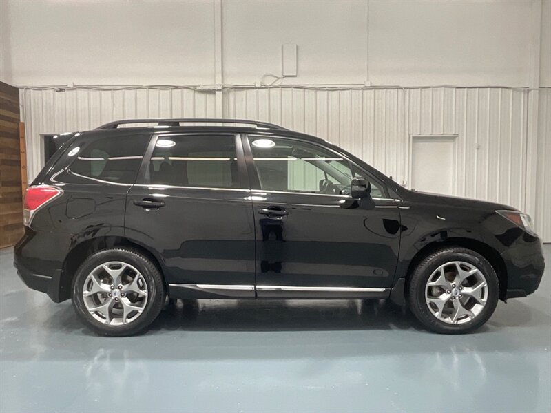 2017 Subaru Forester 2.5i Touring AWD / Panoramic Sunroof / 82k MILES / Blind Spot Alert / Backup Camera / Leather Heated Seats / ZERO RUST - Photo 4 - Gladstone, OR 97027