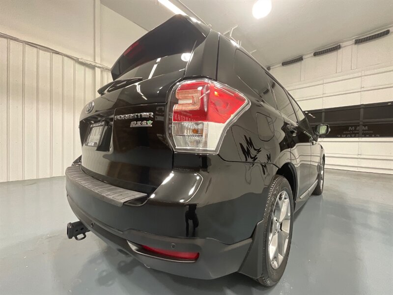 2017 Subaru Forester 2.5i Touring AWD / Panoramic Sunroof / 82k MILES  / Blind Spot Alert / Backup Camera / Leather Heated Seats / ZERO RUST - Photo 49 - Gladstone, OR 97027