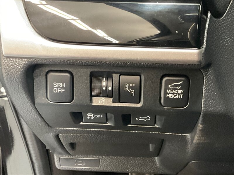 2017 Subaru Forester 2.5i Touring AWD / Panoramic Sunroof / 82k MILES  / Blind Spot Alert / Backup Camera / Leather Heated Seats / ZERO RUST - Photo 19 - Gladstone, OR 97027