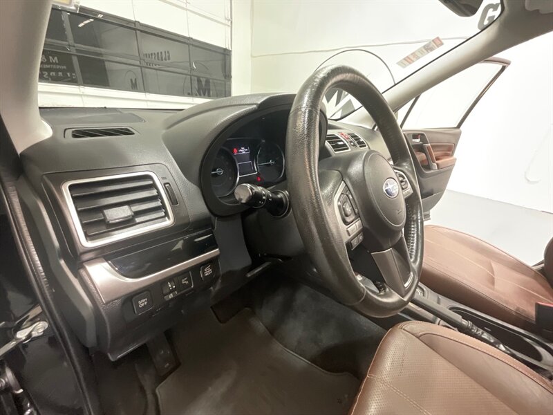 2017 Subaru Forester 2.5i Touring AWD / Panoramic Sunroof / 82k MILES  / Blind Spot Alert / Backup Camera / Leather Heated Seats / ZERO RUST - Photo 36 - Gladstone, OR 97027