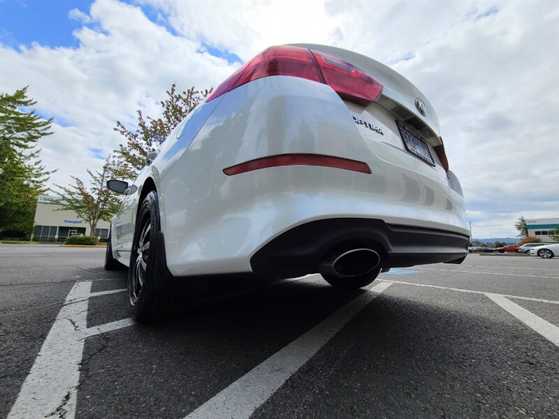 2015 Kia Optima LX Sedan / 4-cyl / Fresh Trade / Clean Title / MKW  Wheels / New Tires / Excellent Condition - Photo 11 - Portland, OR 97217