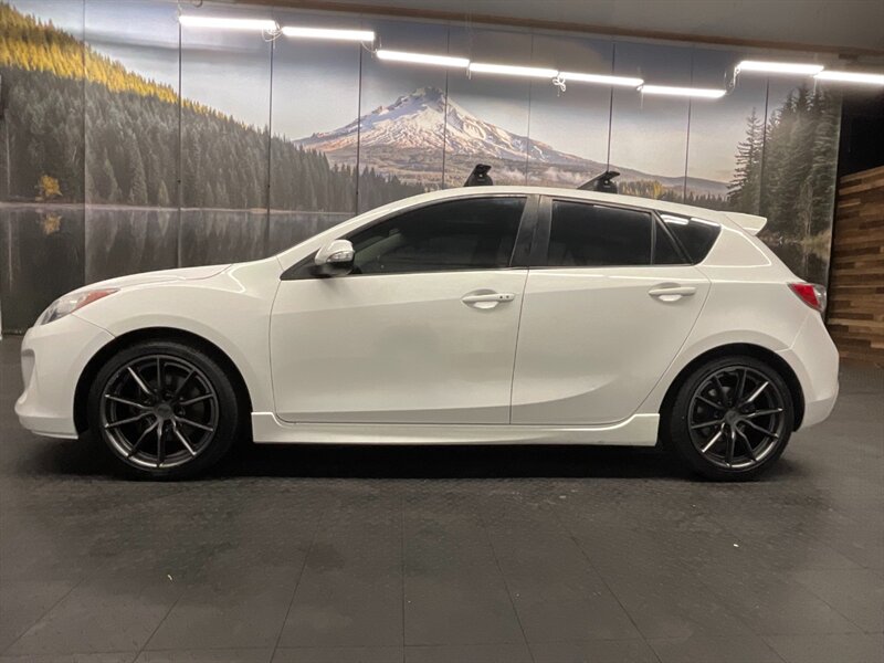 2012 Mazda Mazda3 s Grand Touring Hatchback / Leather Navi /1-OWNER   - Photo 3 - Gladstone, OR 97027