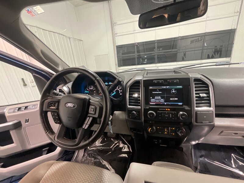 2015 Ford F-150 XLT Crew Cab 4X4 / 5.0L V8 / FX4 OFF RD /NEW TIRES  / ZERO RUST / Backup Camera / Rear Airbags / ONLY 86K MILES - Photo 15 - Gladstone, OR 97027