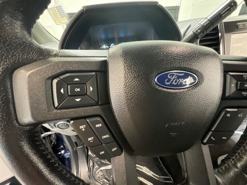 2015 Ford F-150 XLT Crew Cab 4X4 / 5.0L V8 / FX4 OFF RD /NEW TIRES  / ZERO RUST / Backup Camera / Rear Airbags / ONLY 86K MILES - Photo 43 - Gladstone, OR 97027