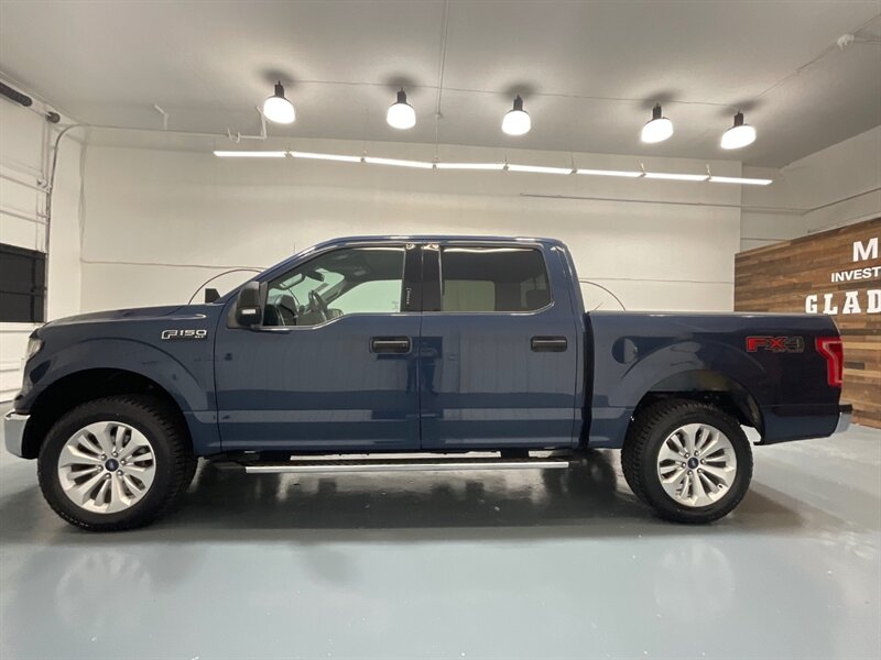 2015 Ford F-150 XLT Crew Cab 4X4 / 5.0L V8 / FX4 OFF RD /NEW TIRES / ZERO RUST / Backup Camera / Rear Airbags / ONLY 86K MILES - Photo 3 - Gladstone, OR 97027