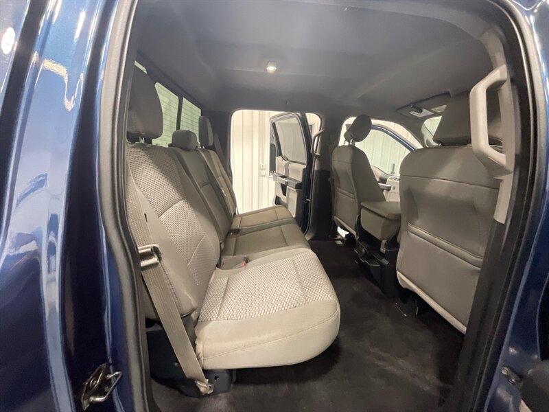 2015 Ford F-150 XLT Crew Cab 4X4 / 5.0L V8 / FX4 OFF RD /NEW TIRES  / ZERO RUST / Backup Camera / Rear Airbags / ONLY 86K MILES - Photo 13 - Gladstone, OR 97027