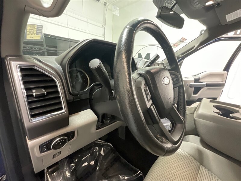 2015 Ford F-150 XLT Crew Cab 4X4 / 5.0L V8 / FX4 OFF RD /NEW TIRES  / ZERO RUST / Backup Camera / Rear Airbags / ONLY 86K MILES - Photo 34 - Gladstone, OR 97027