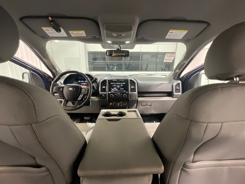 2015 Ford F-150 XLT Crew Cab 4X4 / 5.0L V8 / FX4 OFF RD /NEW TIRES  / ZERO RUST / Backup Camera / Rear Airbags / ONLY 86K MILES - Photo 37 - Gladstone, OR 97027