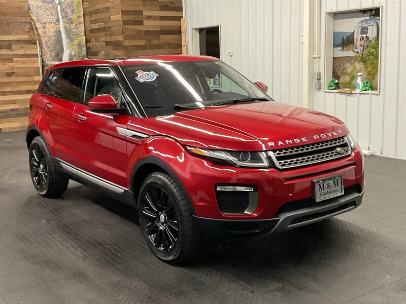 2016 Land Rover Evoque HSE Sport Utility AWD / Pano Sunroof / 38,000 MILE  LOCAL OREGON SUV/ Leather / Navi / Heated & Cooled Seats / SHARP & CLEAN !! - Photo 2 - Gladstone, OR 97027