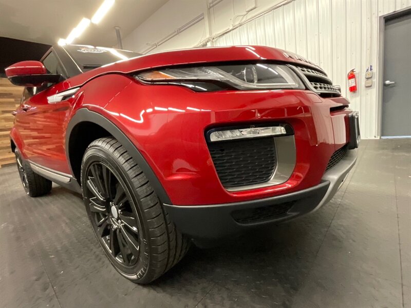 2016 Land Rover Evoque HSE Sport Utility AWD / Pano Sunroof / 38,000 MILE  LOCAL OREGON SUV/ Leather / Navi / Heated & Cooled Seats / SHARP & CLEAN !! - Photo 10 - Gladstone, OR 97027