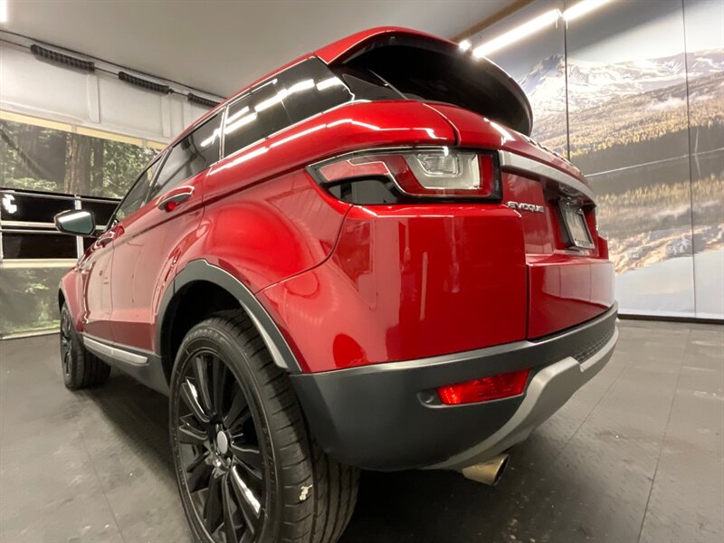 2016 Land Rover Evoque HSE Sport Utility AWD / Pano Sunroof / 38,000 MILE  LOCAL OREGON SUV/ Leather / Navi / Heated & Cooled Seats / SHARP & CLEAN !! - Photo 12 - Gladstone, OR 97027