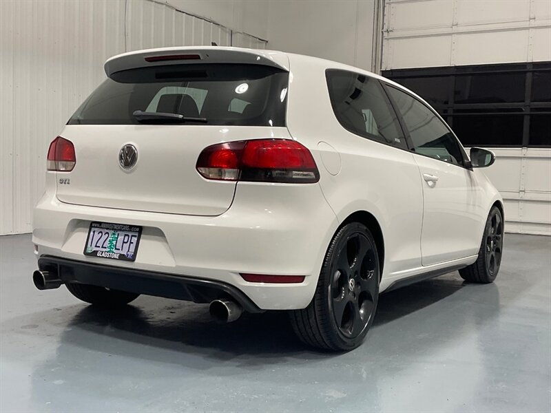 2012 Volkswagen GTI Hatchback 2Dr / 2.0L 4Cyl Turbo / 6-SPEED MANUAL  / Sunroof - Photo 7 - Gladstone, OR 97027