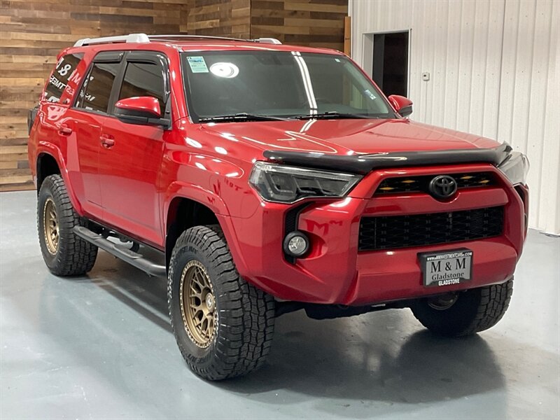 2018 Toyota 4Runner SR5 Sport Utility 4X4 / Backup Camera / LIFTED  / ZERO RUST / LIFTED w. NEW WHEELS - Photo 60 - Gladstone, OR 97027