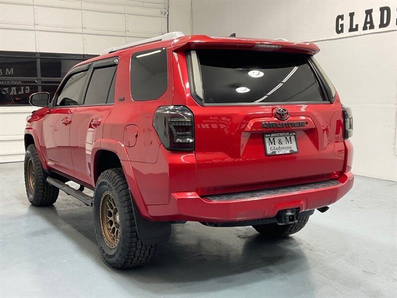 2018 Toyota 4Runner SR5 Sport Utility 4X4 / Backup Camera / LIFTED  / ZERO RUST / LIFTED w. NEW WHEELS - Photo 7 - Gladstone, OR 97027